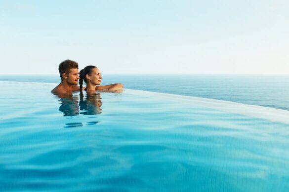 travel-couple
